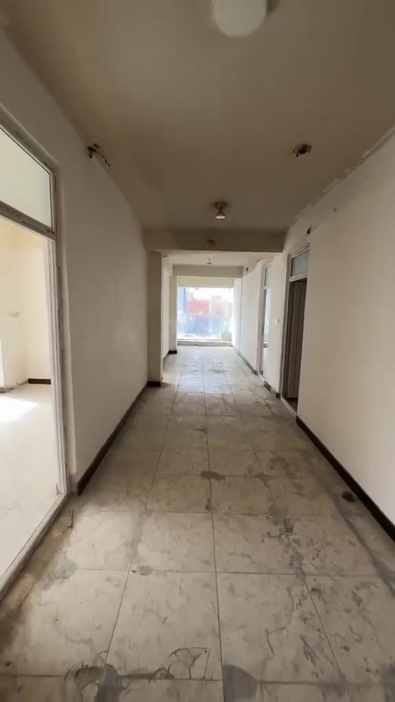 📢 عرض إيجار طابق كامل للأطباء وأصحاب المشاريع الطبية
– موقع مميز جداً 📢

🔹 المساحة: ٢٠٠ متر  
🔹 مخصص حصراً لـ ٤ عيادات طبية  
🔹 يتوفر أيضاً موقع مناسب لصيدلية✨ المواصفات:
▪️ واجهة ٥ متر  
▪️ نزال ٦ متر   

📍 الموقع: الشعب – شارع عدن  
📌 مجاور حلويات كاتو باريس  
🏢 بناية (حديث الساعة سابقاً)

 
▪️ موقع حيوي ومناسب للمجمعات الطبية

📞 للاستفسار:
***********
***********
