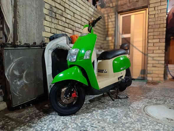 سلام عليكم
للبيع ماكس بوليسي 
موديل 2008
لون اخضر 
مكينه ما مفتوحه 
الدراجه جديد 
مكان نجف الاشرف 
سعر 850 وبيها مجال 
رقم ***********
