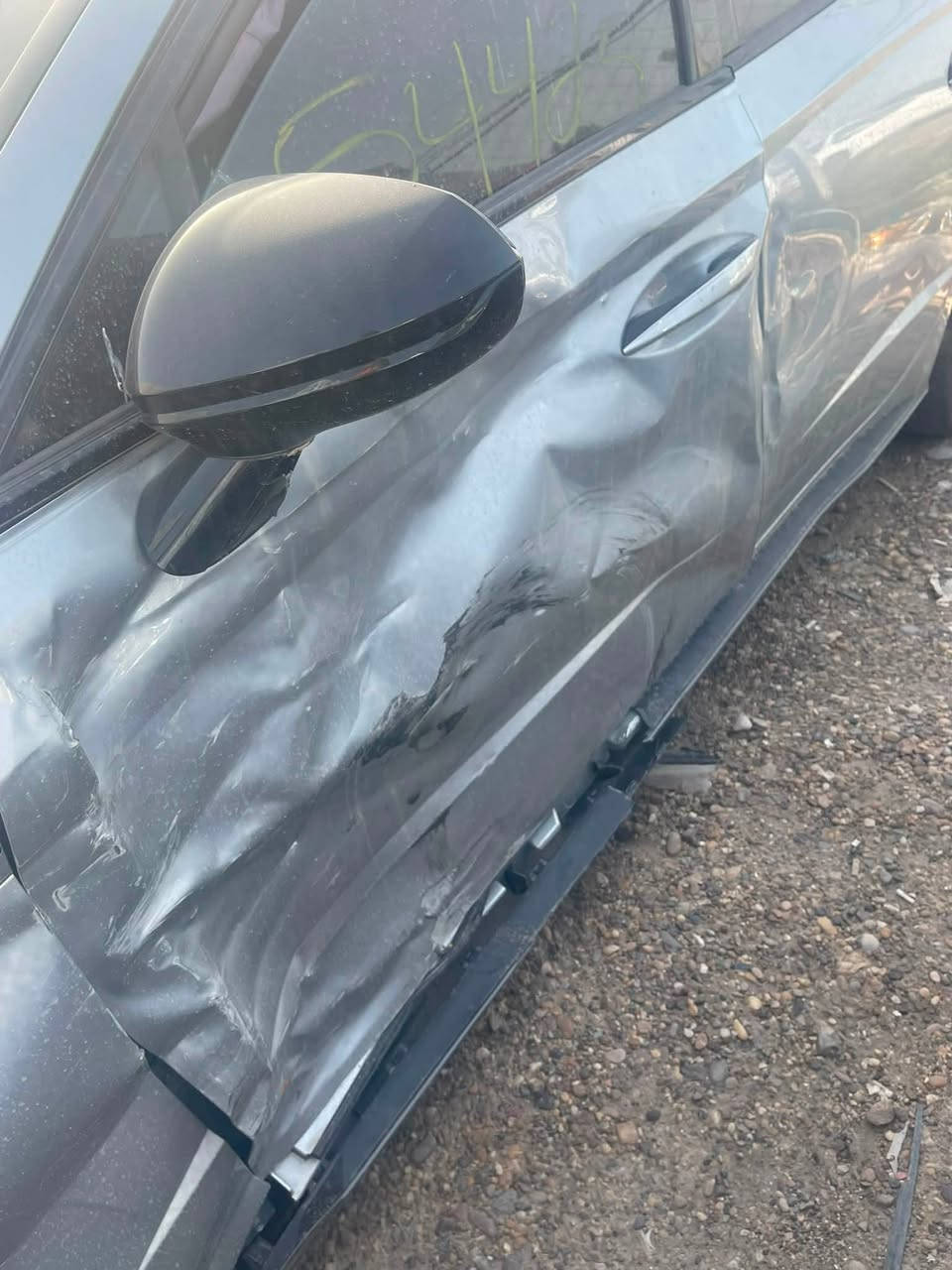 فقط بيع
فقط بيع 
تم تنزيل السعر 130
سلام عليكم سوناتة مديل ٢٤ ان لاين فول مواصفات محرك ٢٥٠٠ تيربوالسيارة واصلة بغداد يوسفية ماشية ١٨٥٦٩ السيارة شغالة مكمركة كاملة بدون تصليح واحد ابن حرام ماخذ الشوتة ومخلي جديدة  بدون رقم السعر 130 ورقة وبيهة مجال بسيط تعرفون بسعر الكمرك الصاعد رقم الهاتف ***********
