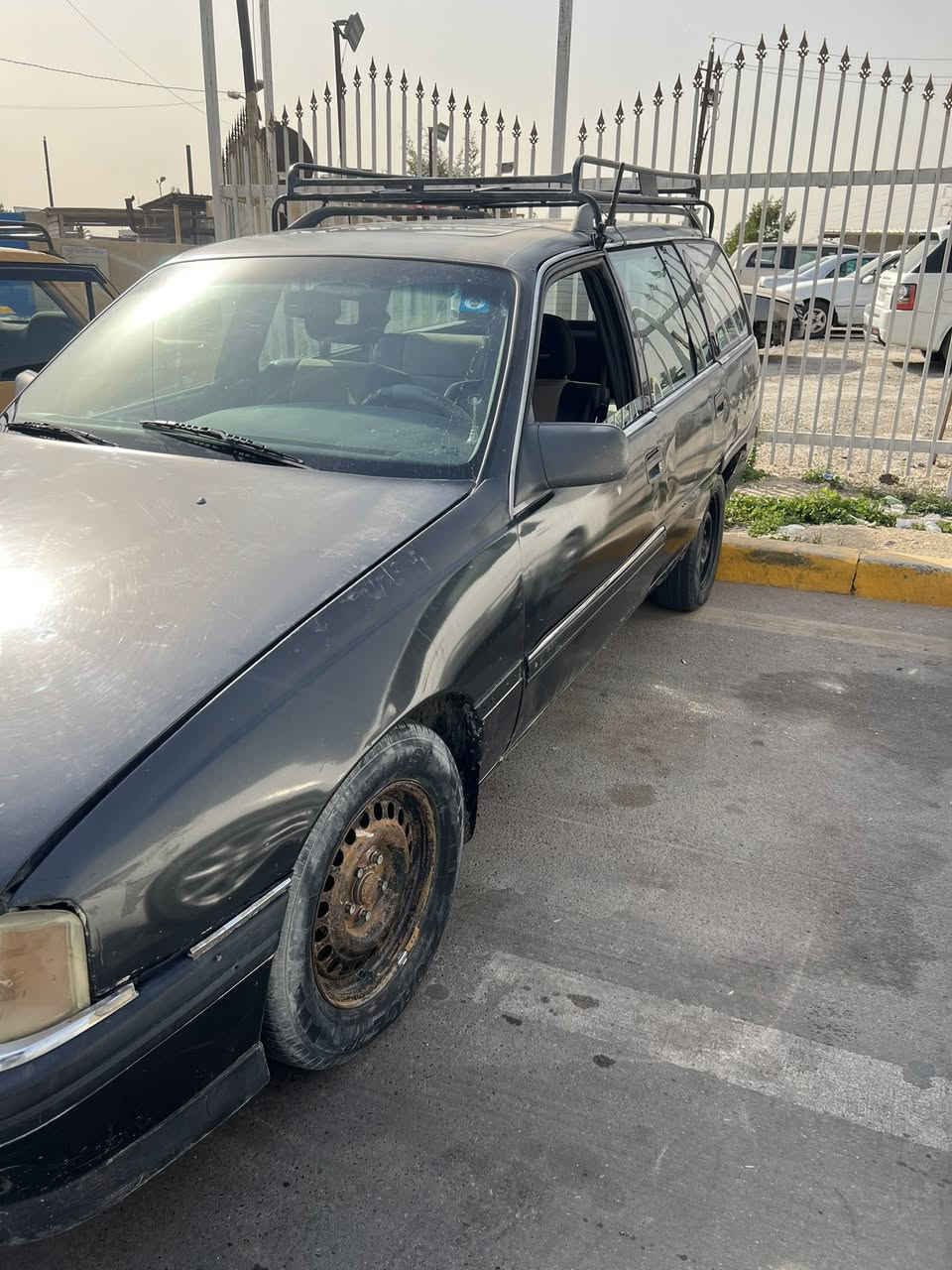 السلام عليكم اوميكه شتيشن ٩٢ كير مكينه حاويه قبل شهر شادهن من موصل  مكينه٢٠ كير عادي 
سعر٣٦ بي مجال 
عنواني بغداد الدولعي 
***********
