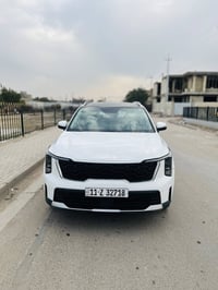 سياره سورنتو خليجي 2025 رقم بغداد محرك 6سلندر ماشيه 22 الف  المواصفات ...