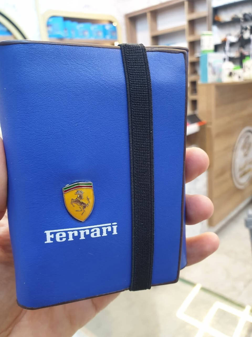 أرقى المحفظات الرجالية الجلدية الأنيقة والمتميزة 💯✔
محفظة متعددة الاستخدام 💯✔
.........
10  الف دينار
.........
متوفر توصيل لجميع المحافظات 🚕
........
رمادي شارع التجنيد 🚦🚥🚦 خلف مستشفى الصفوة
قرب تقاطع الصياغ او قرب جامع الحاج كسار
☎️***********☎️
☎️***********☎️
