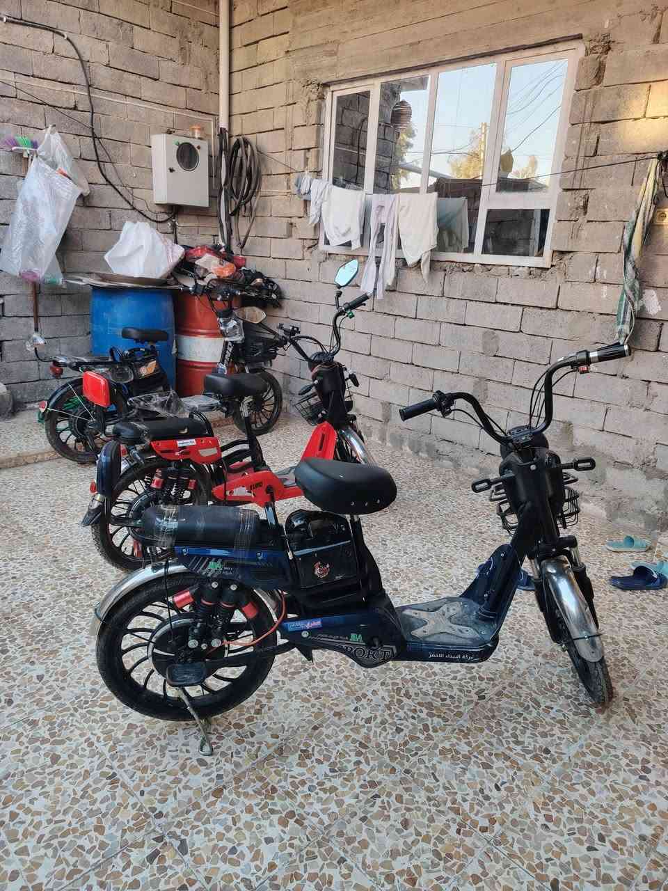 ماطورات شحن ثلاثه للبيع 350 وبيهن مجال مكني موصل جانب اليمن
***********بي واتساب
