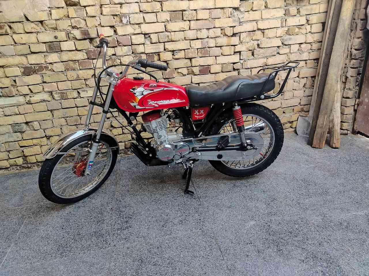 دراجة للبيع بدون أوراق محرك مامفتوح مكينة تيربو السعر750بيه مجال للاتصال واتساب ***********
