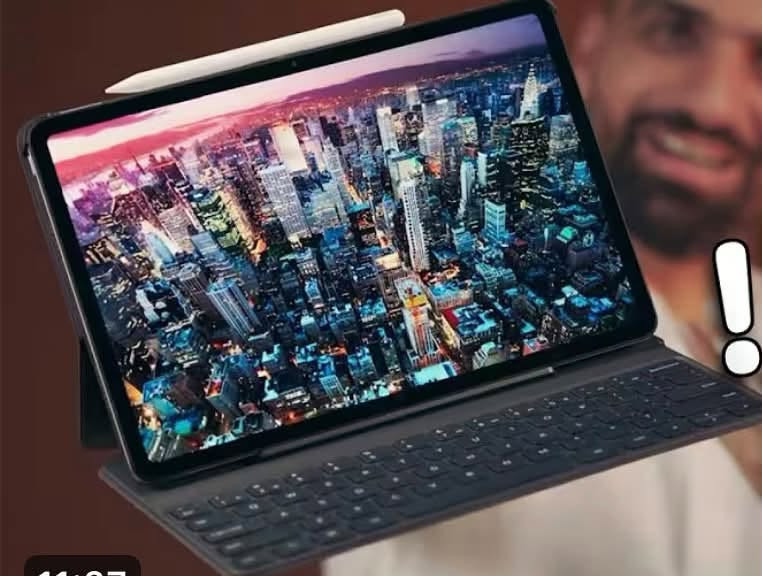 ريدمي باد 2 برو مواصفاته:
* 📺 الشاشة: 12.1 بوصة بدقة 2.5K ومعدل تحديث 120Hz.
* ⚡ المعالج: Snapdragon 7s Gen 4 (أداء قوي للدراسة، الترفيه، والألعاب المتوسطة).

* 💾 الذاكرة: أو/256 جيجابايت، مع دعم بطاقة microSD حتى 2 تيرابايت.

* 🔋 البطارية: 12000mAh تدوم لفترة طويلة، مع شحن سريع 33 واط.

* 🔊 الصوت: 4 سماعات تدعم Dolby Atmos.

* ✍️ الإكسسوارات: يدعم القلم الذكي والكيبورد الرسمي.

* 📷 الكاميرات: أمامية 8MP وخلفية 8 أو 13MP حسب الإصدار.

* 🖥️ النظام: HyperOS 2 المبني على أندرويد. مناسب إذا كنت تريده لـ:

* ✅ الدراسة وتدوين الملاحظات.

* ✅ مشاهدة الأفلام واليوتيوب.

* ✅ تصفح الإنترنت والعمل على المستندات.

* ✅ ألعاب مثل PUBG وCOD بإعدادات متوسطة إلى عالية وايضاً ينزل محاكيات.   للمراوس مع ستيم دك


**إذا كنت صاحب هذا الإعلان وتريد حذفه لأي سبب، رجاءا أرسل رسالة إلى الدعم الفني**