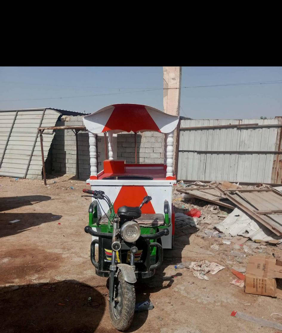 السلام عليكم
ستوته شعر بنات للبيع 
كامله كل نقص مابيه
السعر خاص 
او اتصل ***********
