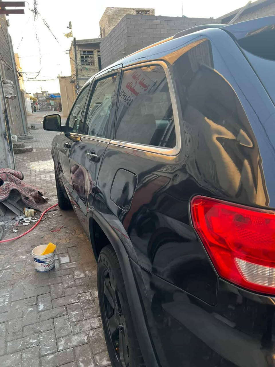 سلام عليكم سياره جيب شيروكي.  3600    مديل 12 رقم واسط السياره موجوده بغداد مدينه الصدر  سنويه بب
 مصبوغه حزام بدون قماره ابسمي تحويل ثاني يوم 
السعر 135بيها مجال بسيط ***********
