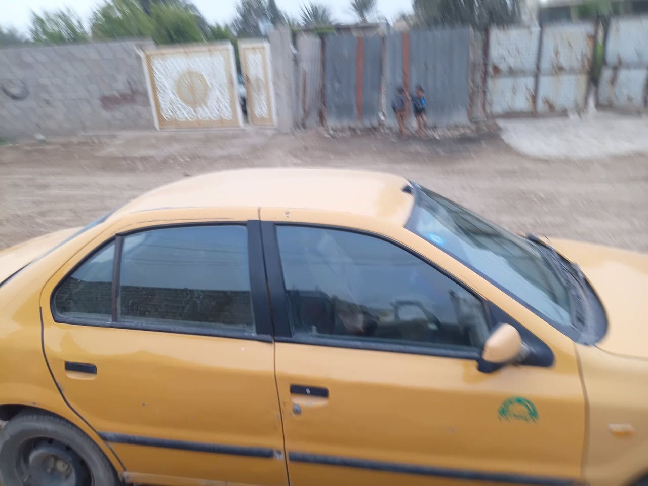 سلام عليكم
سمند ٢٠١١ سيارة ميكانيك تمام 
محرك مبدل صارله اقل السنة كير تمام  صدرها الخلفي والامامي كله جديد ماصارلة شهر بدلته 
باور بريك عنبار دسكات بنزات عنابير خلفية كلهم جدد ايسي تي بي اس جوزة صباحية جوزة دهن كتفات بنكه  حساس كير كلهن جدد 
السيارة مبدل بيها جاملغ ايمن وبيها تلحيضات بسيطة بالكشر  عارضها ب٣٠ وبيها مجال رقمها بغداد مكانها بغداد السياحي  هيئة مصفرة تحويل مباشر 
***********
