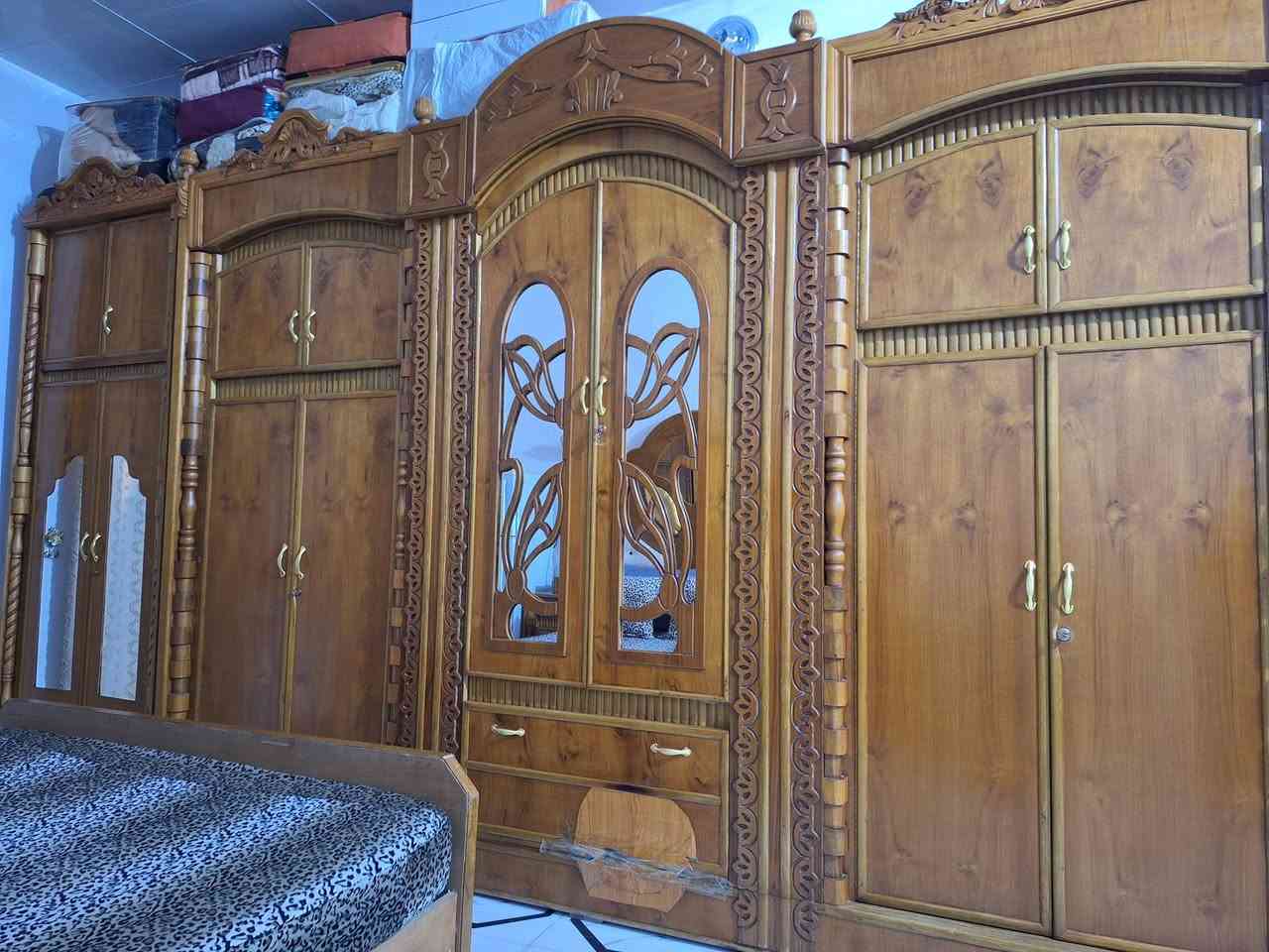 اسلام عليكم غرفه جديده مامستعمله هواي ضربات موضحات بلصوره  مكاني ميسان السعر مليونين هاذ رقمي خابر وتدلل ***********
