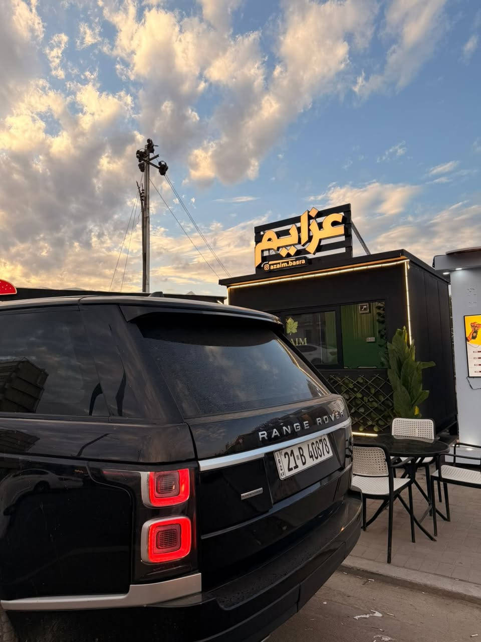 للبيع او المراوس حسب القناعه
رانج روفر فوك اوتوبيغرافي خليجي وكاله سردار 
 موديل 2013 محدث 2021 

بيها صبغ جاملغ خلفي شبرين فقط 

8 سلندر سوبر جارچ 

فول مواصفات 

السياره صفر مسج 
عليها ادامه كامله 
  للاستفسار 
***********
