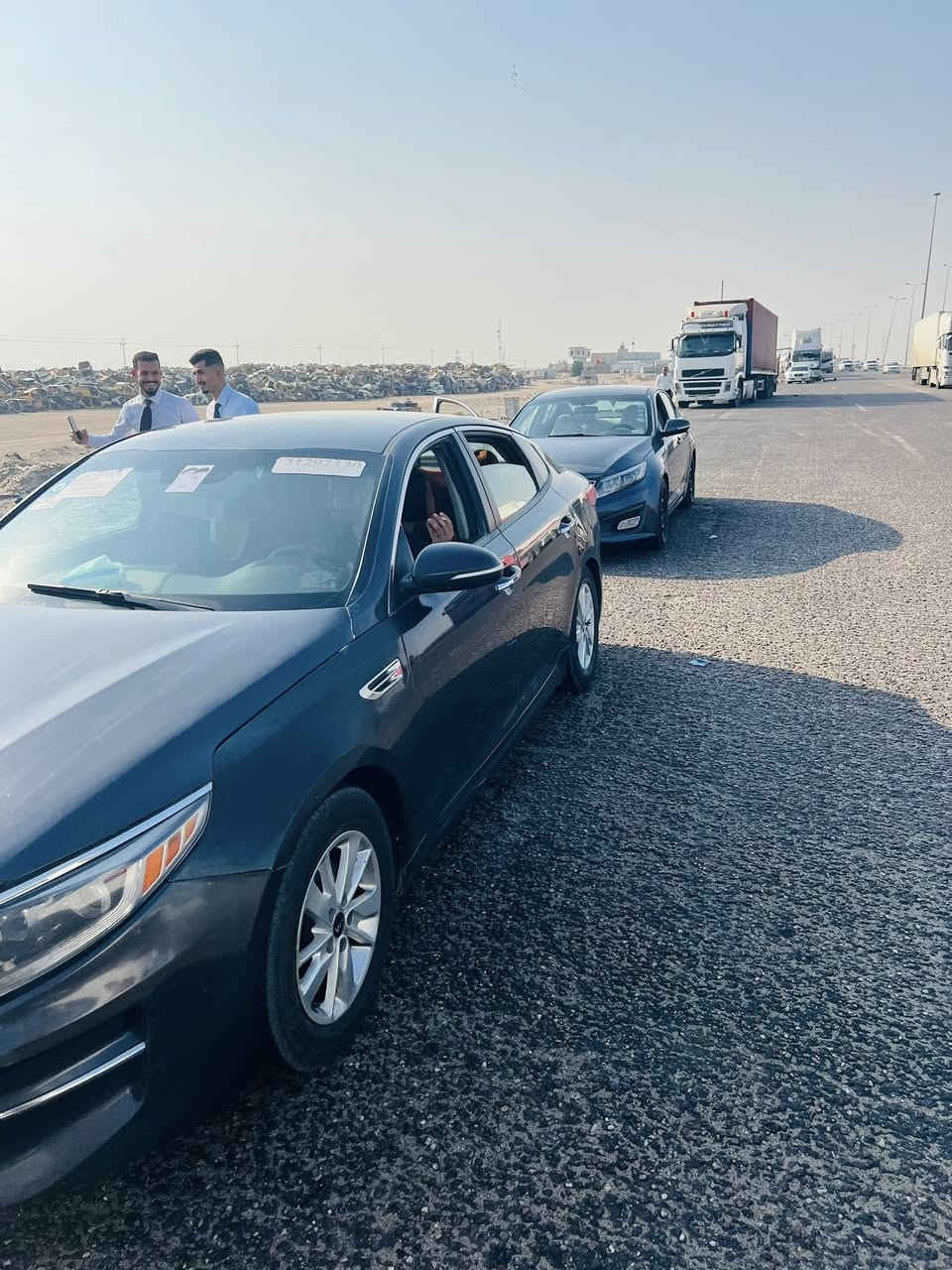 السلام عليكم اخوان اوبتيما 2017 امريكي حادثها جاملغ السايق والبنيد والجهه اليمنه بيها ضربات ومصبوغه كير محرك ما مفتوح وشرط ما بيهم نواقص تبريد حداديه تايرات كلشي جاهز لونها رمادي بأسمي تحويل مباشر السعر117 وبيها مجال مكاني الشطره رقمي ***********
