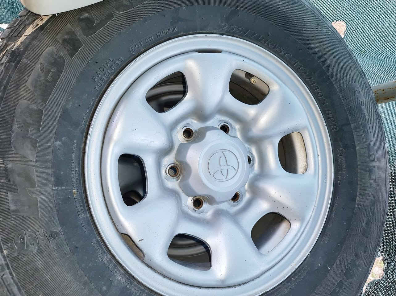 سڵاوی خوداتان لێبێت تاقم ویل مەرزییە دەبڵ ئەکسل تایەکان نەخش بیلادن  زۆرباشن کەمڕۆشتوون ویلەکان لۆکن کاپی بیلادی لەگەڵدایە هەموو بەیکەوە دەفرۆشم *********** وەتس ئاپ و مێسنجەر لەخزنەتانم تکایە جوابی کۆمێنت نادەمەوە . سوپاس بۆ هەموتان .ئەدمینی دڵ وەری گرە
