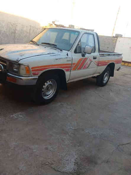 للبيع بيكم موديل 93رقم نجف مشروع وطني سنويه 29السيارك مكفوله بس الرباع مكينه حاويه قبل شهرين من شادينها حداده قبل شهر كير وكسن وشاصي كرهبايات شقاله زوج تايرات توه مشدود وزج مستخدم عنوان ميسان ناحيت كميت السعر 50وبيها مجال ***********/***********
