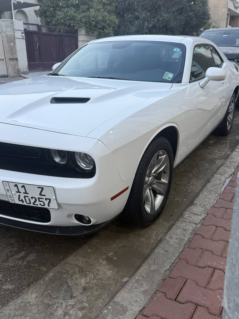 السلام وعليكم جالنجر 2023 فول السياره مواصفاته فتحه سقف كشنات كهرباء سياره جديده بمعناه الكلمه ومابيه نقص برغي بيه 
ضرره جاملغ خلفي فقط صبغ الدعاميه الخلفيه اصليه نفس لون مبدله وقبق جنطه بالحافضهه بي ضرر فقط بس بدلته اصلي نفس لون عالمود ميصير بي صبغ وبالباب عالكد شبر بيه بارد السعر 225 وبيه مجال للأستفسار واتساب او خط ***********
