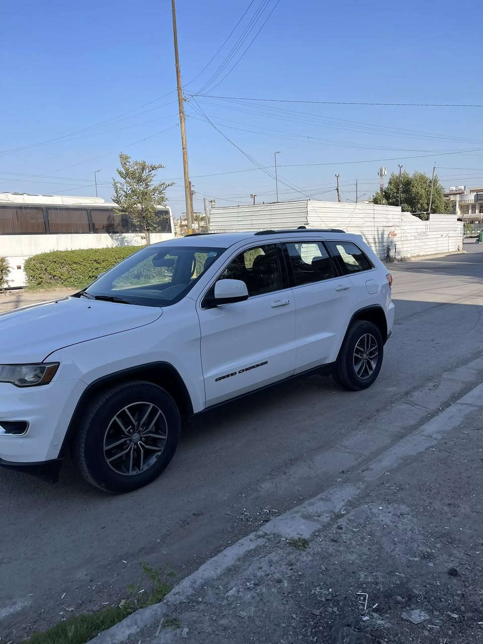 السلام عليكم للبيع جيب لاريدو لمتدد 2018 ماشية 55
حادث جاملغ بارد فقط وبنيد نفسه مصبوغ بدون دواخل مكفولة حادث موضح بالصوره دعامية فقط
رقم بغداد الدولي / بسمي تحويل 
- مكينة 3,600 / 6 سلندر
- صندوق كهرباء 
- كشنات جلد  
- كشنات تحكم كهرباء 
- كشنات تدفئه + تبريد
-شاشة جبيره
- كاميرا خلفية دوارة
- بصمة تشغيل / بصمة ابواب
- حساسات خلفية امامي
- حساسات جانبيه نقطه عمياء 
توقف عنده الرجوع بك
اطفاء ذاتي 
- ويل حجم 18 تخم تاير جديد 
لسياره جديده وجاهزه مابيه اي نقص مكاني بغداد شارع فلسطين سعر 198 وبيهه مجال للشراي ***********
