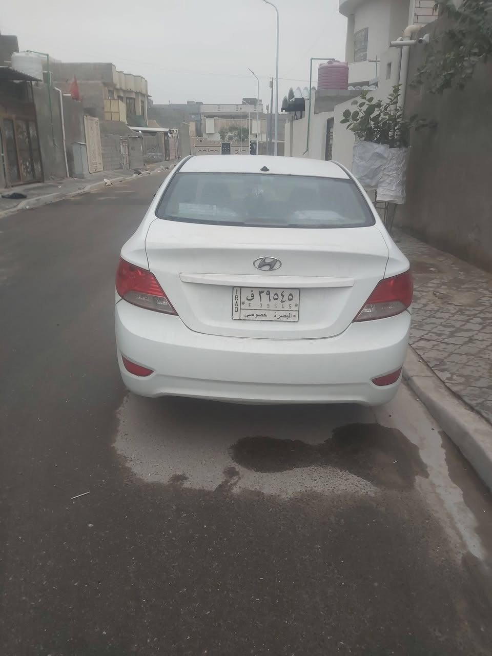 أكسنت موديل ٢٠١٢ محرك ١٦٠٠ خليجي السياره مصبوغه عام تبريد شغال سنويه منتهيه للعلم راعيها الشرعي بلبصره ب75 وبيها مجال رقمي *********** 
السياره رقمها بصره الماني...
