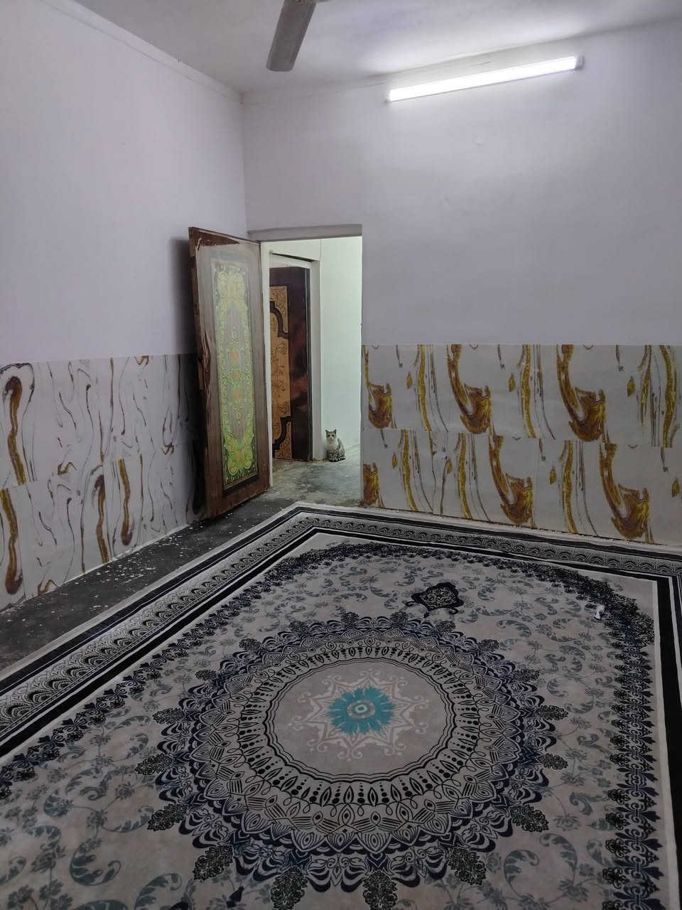 سلام عليكم بيت لبيع جديد بناء درجه اولا بناء بلوك لبيت مساحه 150متر لعنوان حي لبتول الزراعي شارع بيت دايش رقم ***********
