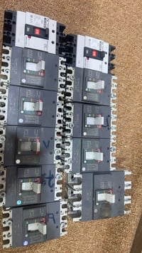 انفيرتر • قواطع ABB • ضمان