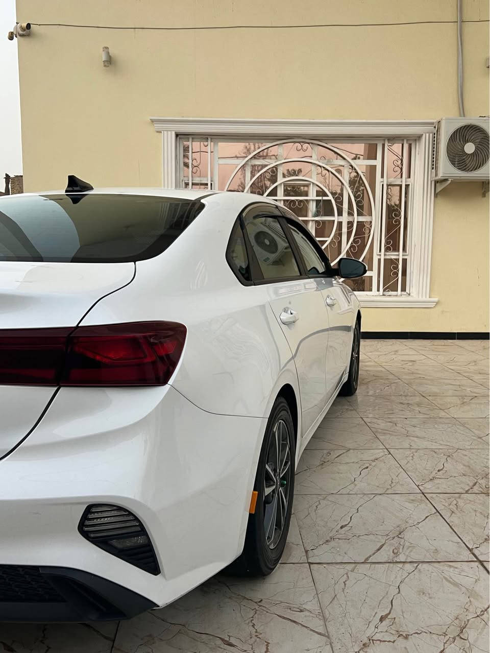 للبيع كيا فورتي موديل 2022 سياره جاهزه من كلشي حادثه بنيد وجاملغ جهة اليمنى حاثها خفيف رقم مثني معوقين محرك 2000 دوش المرغوب گير ٨ نمر السعر ١٥٠ وبيهه مجال قليل للاتصال على الرقم *********** ديوانية, القادسية
