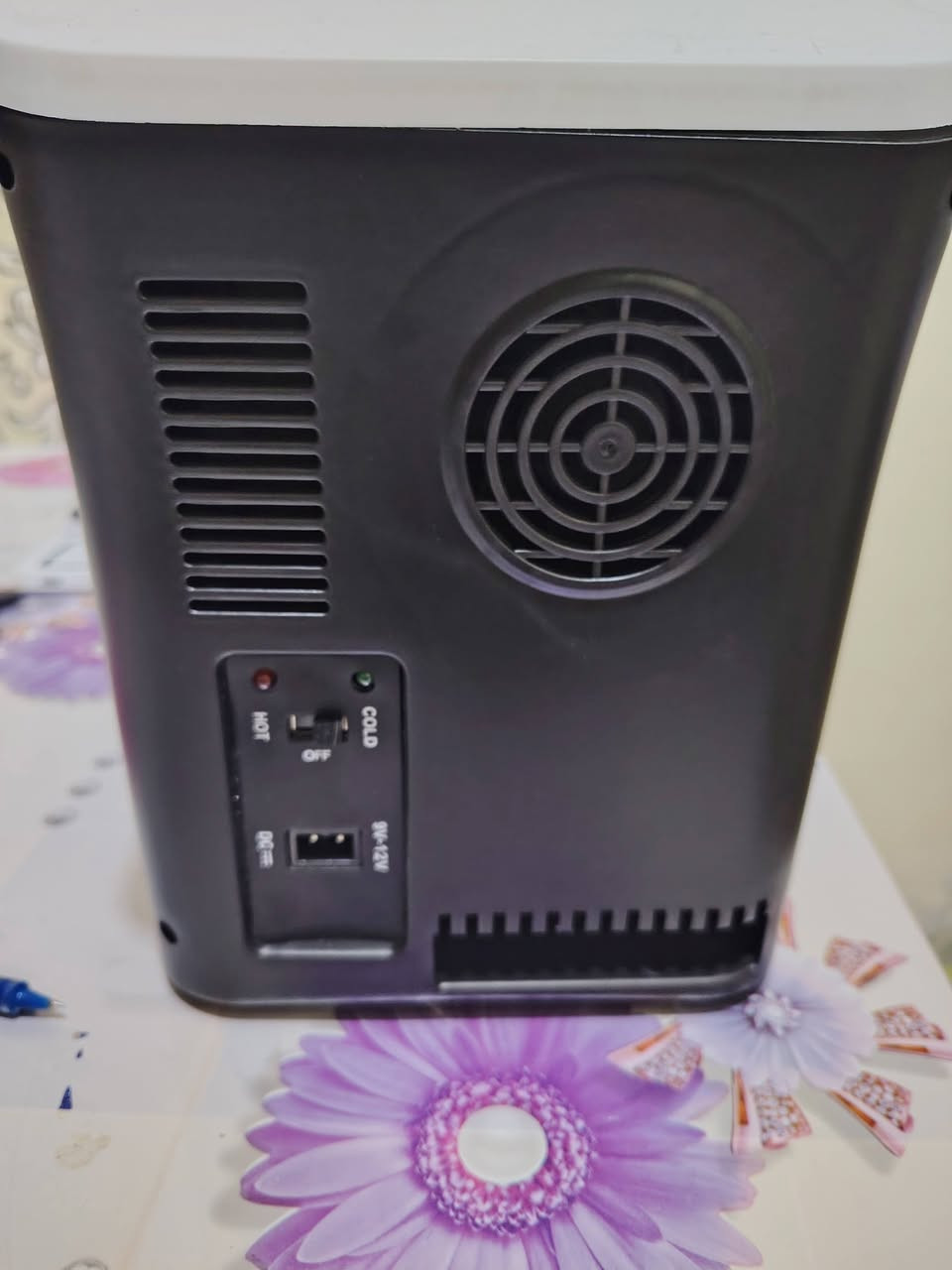 ثلاجة سياره ١٢ فولت ع جداحة حار وبارد  السعر ٣٥ الف


**إذا كنت صاحب هذا الإعلان وتريد حذفه لأي سبب، رجاءا أرسل رسالة إلى الدعم الفني**