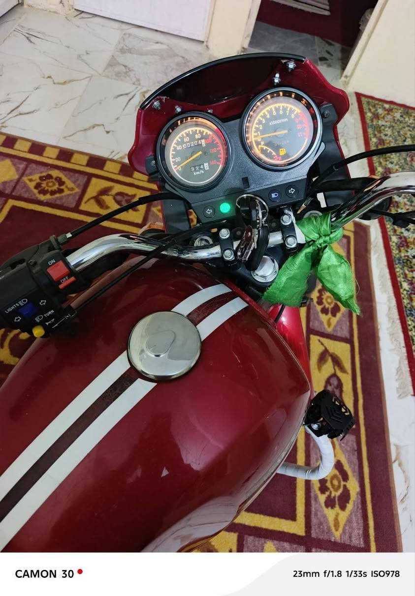 السلام عليكم
حبايب دراجه دايوان مديل 21 دراجة جديدة  اوراق كاملة ونضيفه 
العنوان خاجية شارع بدرة ***********
