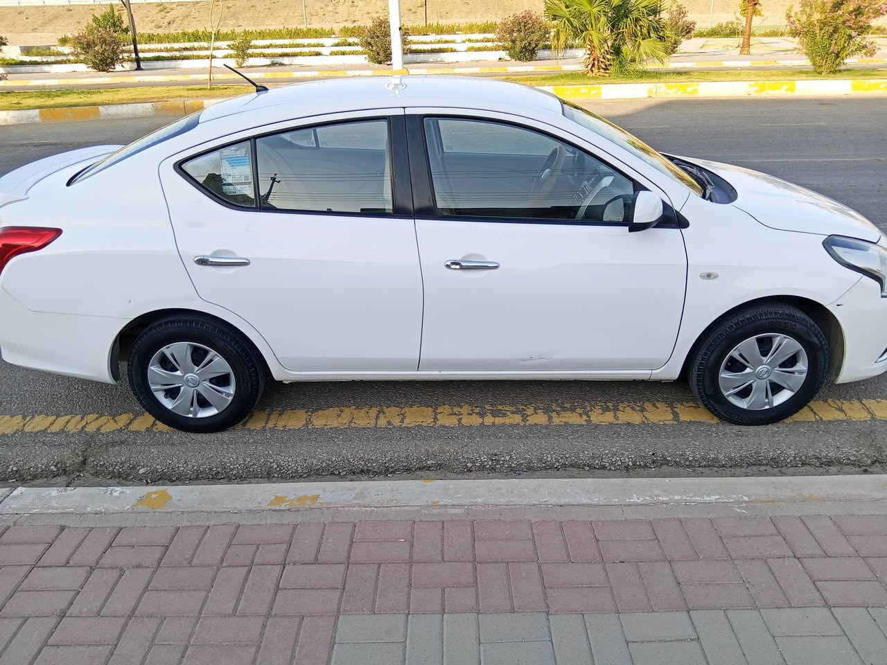 نيسان سني هندي موديل 2019 بليتة زركة مكفولة عدى طخة بسيطة جدا بالدعامية الخلفية + بارد بسيط باب عكس السايق بسمي تحويل ثاني يوم ارقام بغداد مدوشمة ارضية جلد + صندوك سبير شركة بلوجكتر دعامية امامي ماشية 245 الف قابل للزيادة يدات نيكل بيها داش كام امامي خلفي شاشة اندرويد اوتو + كار بلي محرك + كير ع وضع الشركة جديد 
السعر 110 وبيها مجال جدا بسيط
التواصل خاص او ع الرقم 0789368686 او ع الواتساب
مكان السيارة انبار فلوجة


**إذا كنت صاحب هذا الإعلان وتريد حذفه لأي سبب، رجاءا أرسل رسالة إلى الدعم الفني**