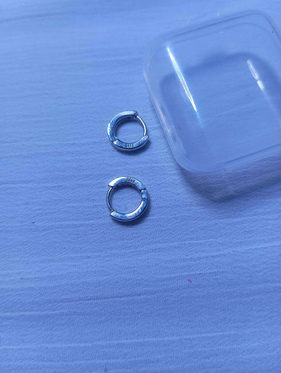 تراجي صغار مال بنوتات مختومات 925
10على اول تم مع التوصيل


**إذا كنت صاحب هذا الإعلان وتريد حذفه لأي سبب، رجاءا أرسل رسالة إلى الدعم الفني**