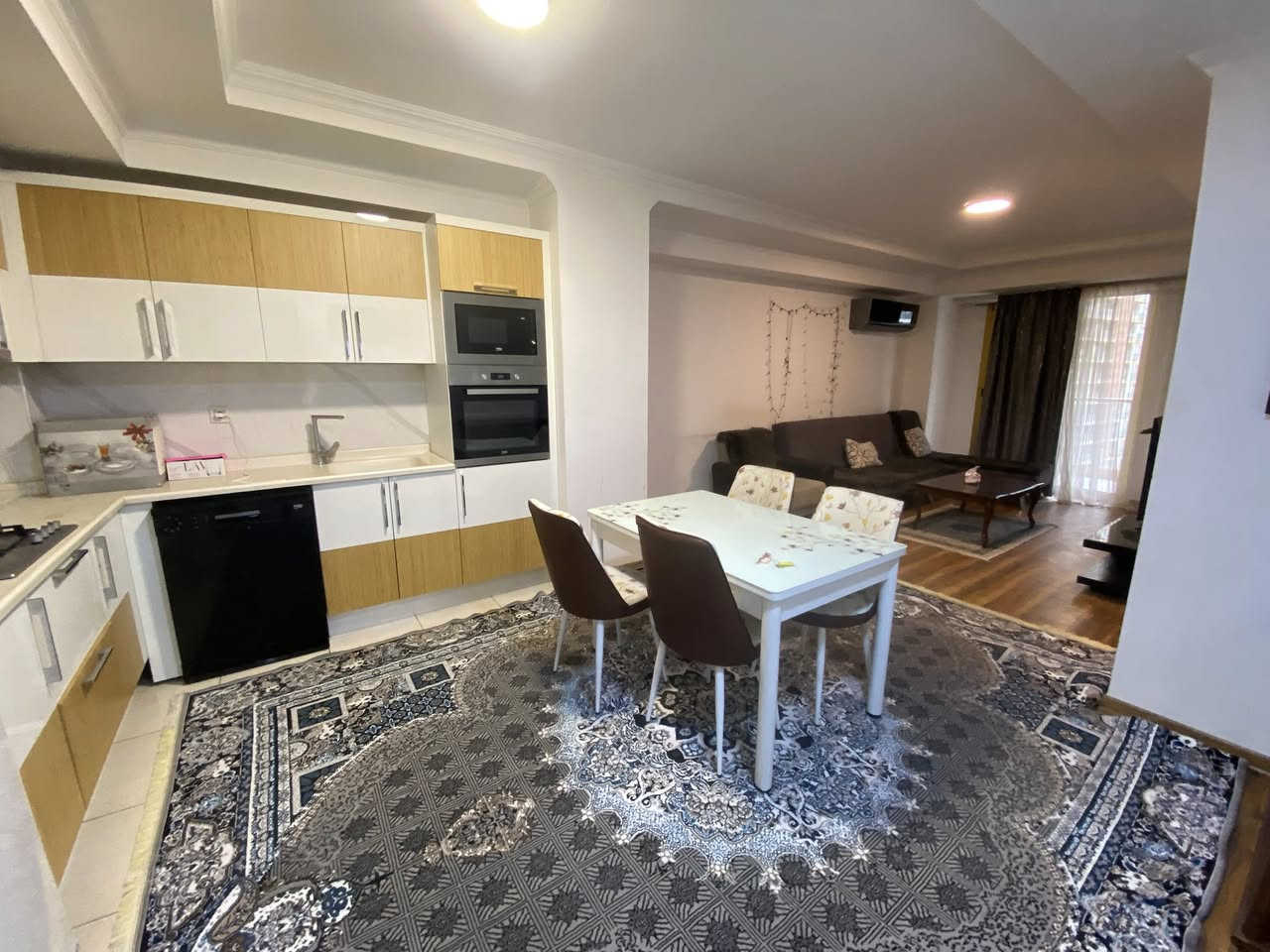 ‏شقة للإيجار في أربيل
‏في مجمع سكني رويا تاورز
‏داخل المربع الذهبي
‏شقة توفر غرفة الصالة مؤسس بالكامل
‏مساحتها 80 متر
‏طابق تامن واجهة على داخل مجمع
‏لاستفسار أكثر على ال WhatsApp
***********
***********
