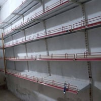 رفوف محل • مستخدم قليل • واسِط نعمانيه