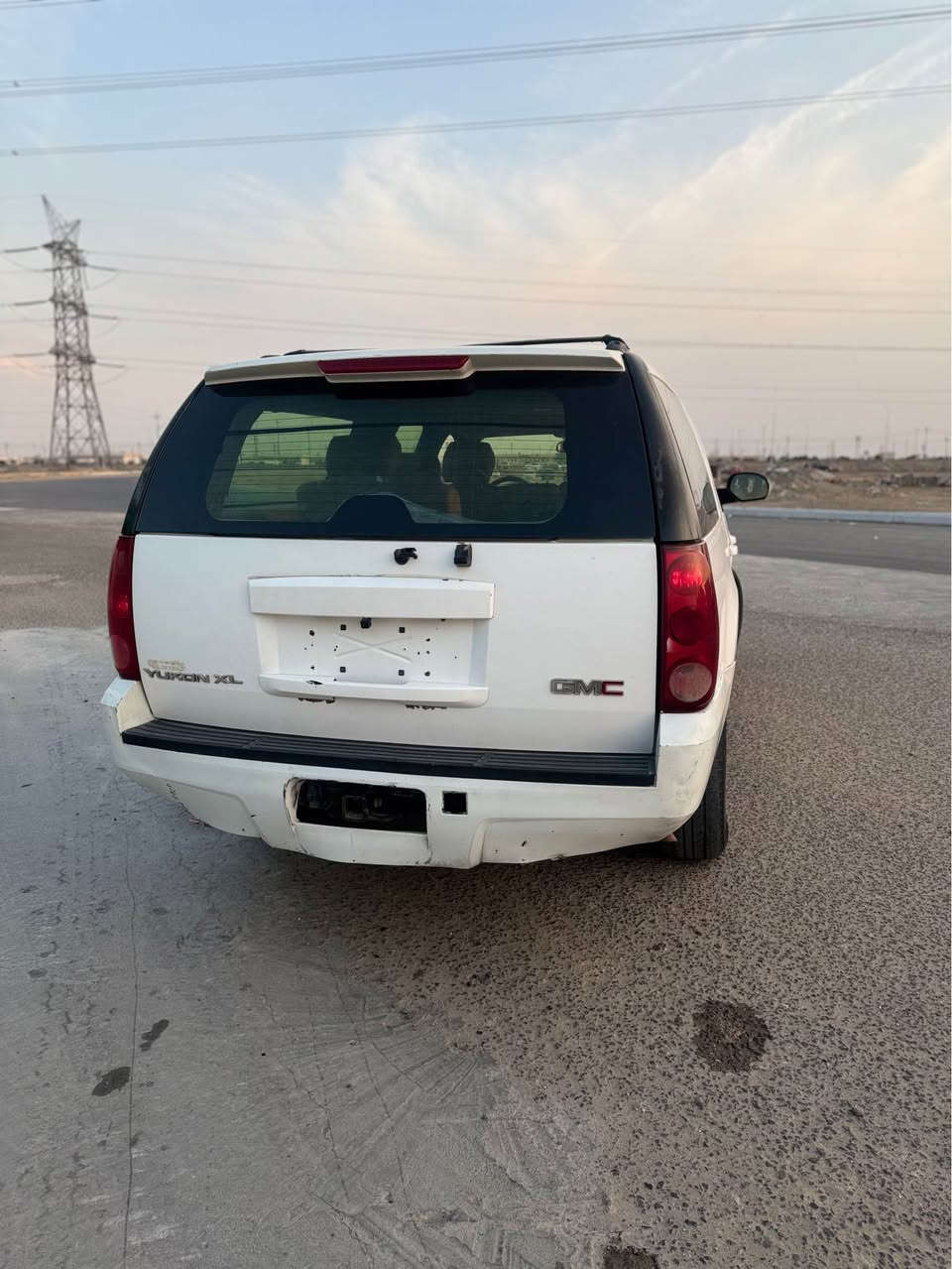 سلام عليكم يوكن 2011 طويل ادوات  سعره 43 قفل كفاله من الكص والضربه سياره حلوه وجديده كير محرك ترايك لبغداد زيرو حداديه جديده تخم تاير جديد تبريد ثلج دواخل عسلي كشنات كهرباىيه سياره حلوه وما ناقصه شي سعره 43 قفل من الأخير وماكو هيج سعر ابد مكاني بصره 
*********** البصرة, العراق
