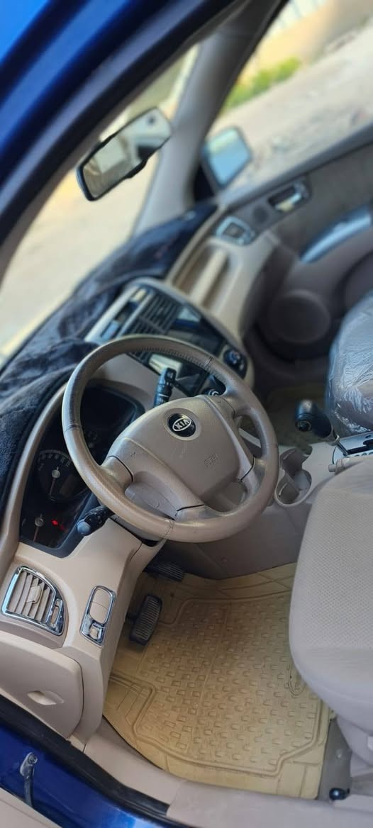 كيه سبورتج مديل  ٨ جليجي مكينه  ٢٠٠  بيه صبغ موضه في السنار داخل الصور مكفوله من مكينه وكير وحداديه وتبريد ثلج  السعر  ٨٧ الاستفسار ***********
