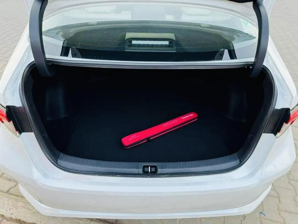 تويوتا كورلا 2025 خليجي
شركه ساز SAS ✅🟥
زيرو
مديل 25
ماشية500كم 
فول مواصفات 
ماعدا الفتحه 
حجم المكينة : 1800 بنزين فقط ✅💥
بصمة تشغيل 
دخول ذكي 
تبريد قطعتين 
تحكم ستيرن 
مثبت سرعة 
شاشة 
كاميرا خلفي
حساس امامي خلفي 
ويلكب كروم 
مري شفط 
مري كروم اسود 
اشارة بالمري 
لايت لد 
صيانة مجانية 40 الف او سنتين

مكان السياره بغداد 
رقم الهاتف ***********

السعر :: 198$

ملاحظه / 🔴
السياره من شركة ساز أربيل الى بغداد 
بسمي تحويل ثاني يوم
