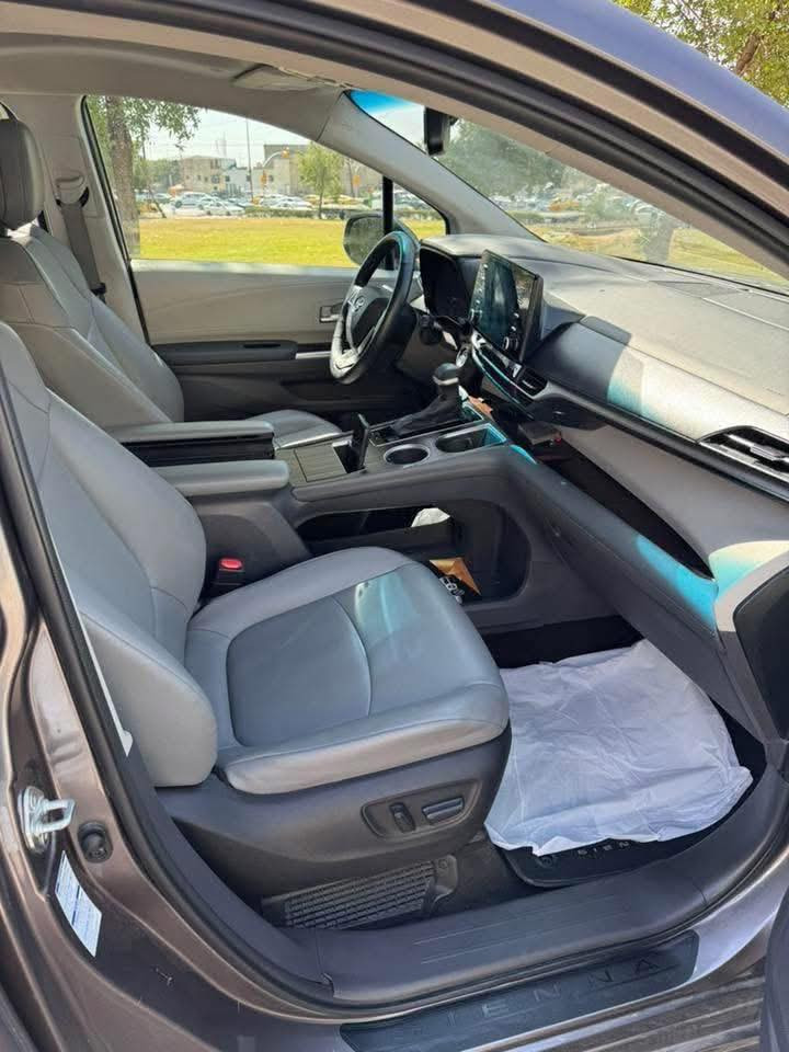 اللهم صل على محمد وال محمد السلام عليكم لبيع تويوتا سينا 2022 رقم بغداد الجديد بسمي تحويل ثاني يوم لون رصاصي غير محدد مواصفات XLE فتحة بصمة جلد حساسات امامي خلفي بيان كهرباء صندوق كهرباء عداد سرعة شاشة تلفزيون بشاشة بلادي داخل رصاصي سيارة معروفة مواصفات XLE سيارة احلى من صور بهواي وماشية علية ماشي امريكا سيارة حادثة فقط بنيد تبديل اصلي ونصبغ كلشي بلادي الباقي رقم شاصي بصورة مخلي المكان بصره الاتصال *********** علما ان السياره ماشيه ١٠٨ الف كيلو حقيقي والسعر ٢٧٥ وبيه مجال بسيط
