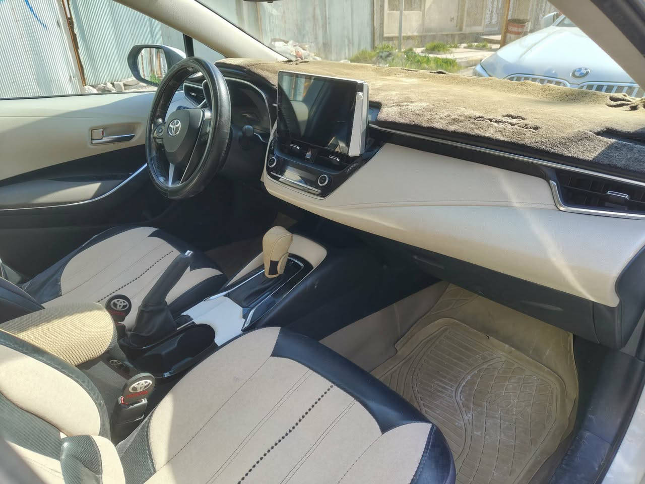 السلام عليكم ورحمه الله وبركاته كورلا 2022 شركة جيهان فول عدا الفتحه رقم ادهوك ابسمي شرط 
التحويل السيارة بدون صبغ بدون بارد شرط حتى الدعاميات بدون صبغ السيارة ماشية 60الف  للأستفسار اتصل على الرقم *********** رقم أسيا/*********** رقم كورك مكاني الموصل سعر السيارة 168 وبيها مجال بسيط
