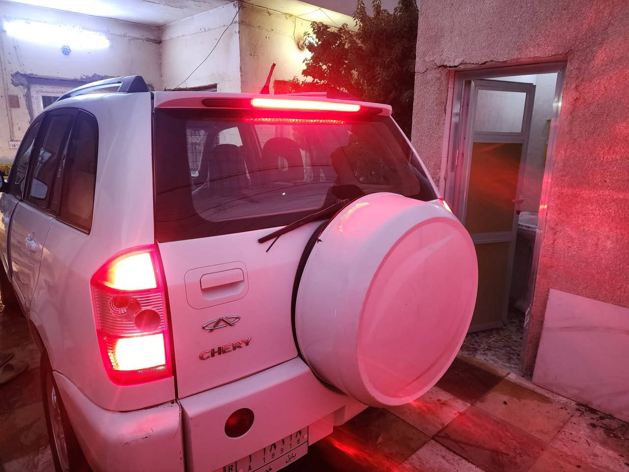 السلام وعليكم تيكو للبيع موديل٢٠١١ سيارة مكفولة كير ومكينة وتبريد ثلج السيارةعلى وضع الشركة السيارة باسمي تحويل مباشر شاشة وكامرة وتخم تايرات جديد السعر ٦٢ وبيها مجال الإتصال على الرقم ***********
