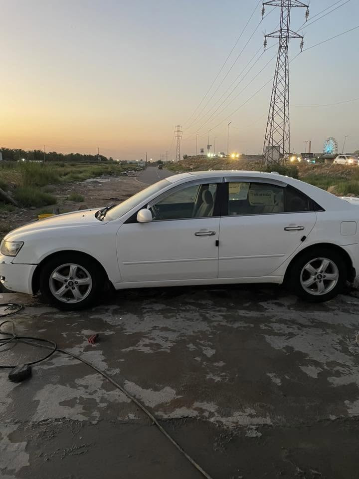 سوناتا 2008 وارد امريكي 6 سلندر 3.3
بيها منظومة غاز سعة 80  لتر
مواصفات فول فتحة سقف سيارة مال جناي 
حادثها بامريكا الجاملغات اليمنة الخلفي والامامي حادثها بالعراق شوية من الجاملغ جهة السايق يصلح بارد والدعامية اثر حادث دراجة السيارة مصبوغة عام جمالية اثر تكشر صبغها ابيض صدفي 
التبريد مجرد الكمبريسر بي سيت ولف
الباقي كفالة عامة من محرك وكير وكهربائيات
السنوية باسمي الرقم الانكليزي بغداد ومميز تحويل ثاني يوم
السعر 105 وبيها مجال 
للتواصل على الرقم ***********

