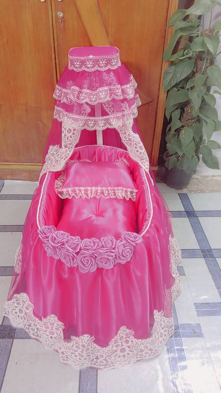 شغلي حسب الطلب يوجد توصيل بغداد ومحافظات للحجز والاستفسار التواصل مع الرقم ***********
