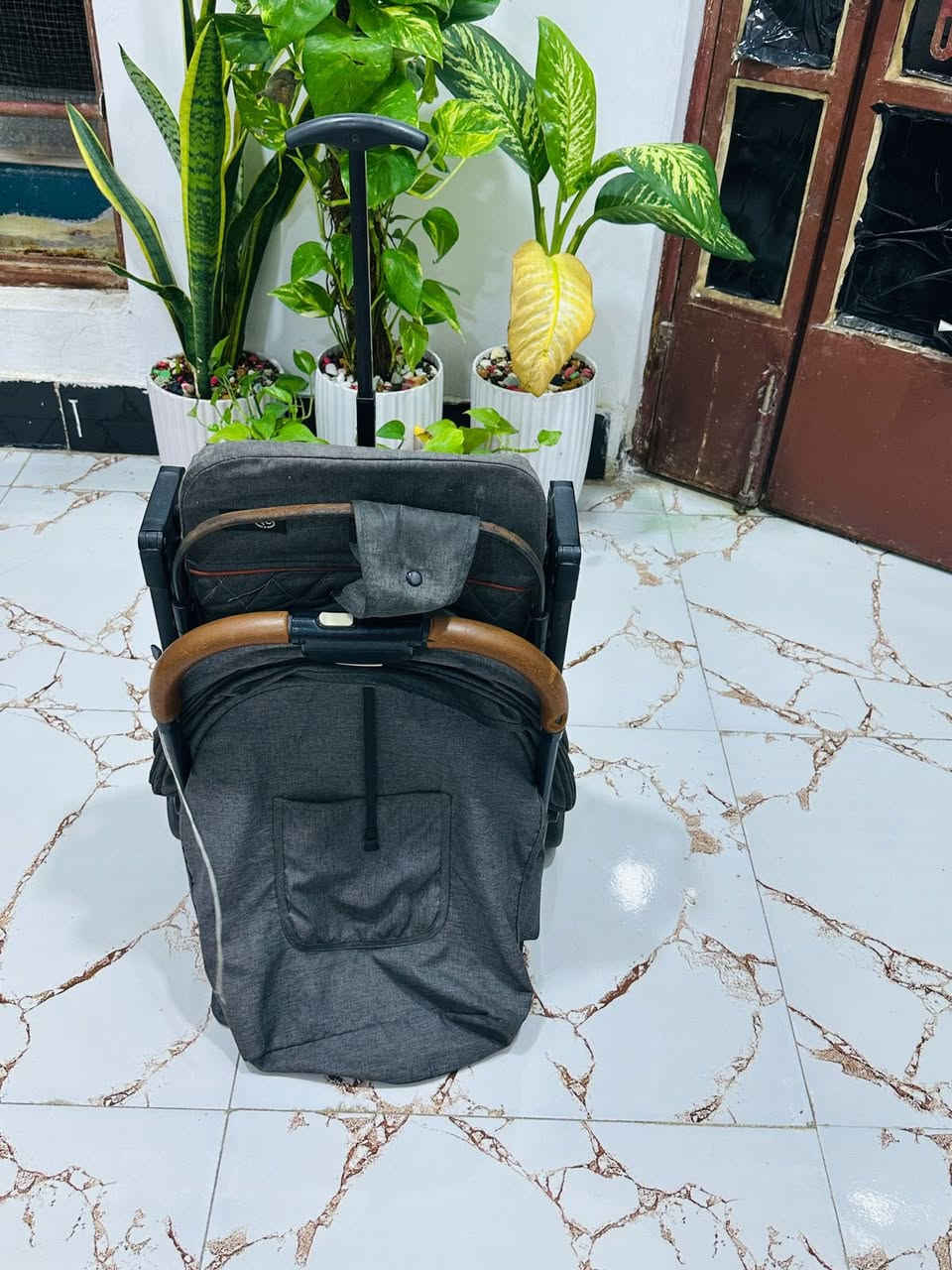 عربانة اطفال للبيع ماركة BOYI  السعر 50  وبيها مجال بسيط الف العنوان بعقوبة


**إذا كنت صاحب هذا الإعلان وتريد حذفه لأي سبب، رجاءا أرسل رسالة إلى الدعم الفني**
