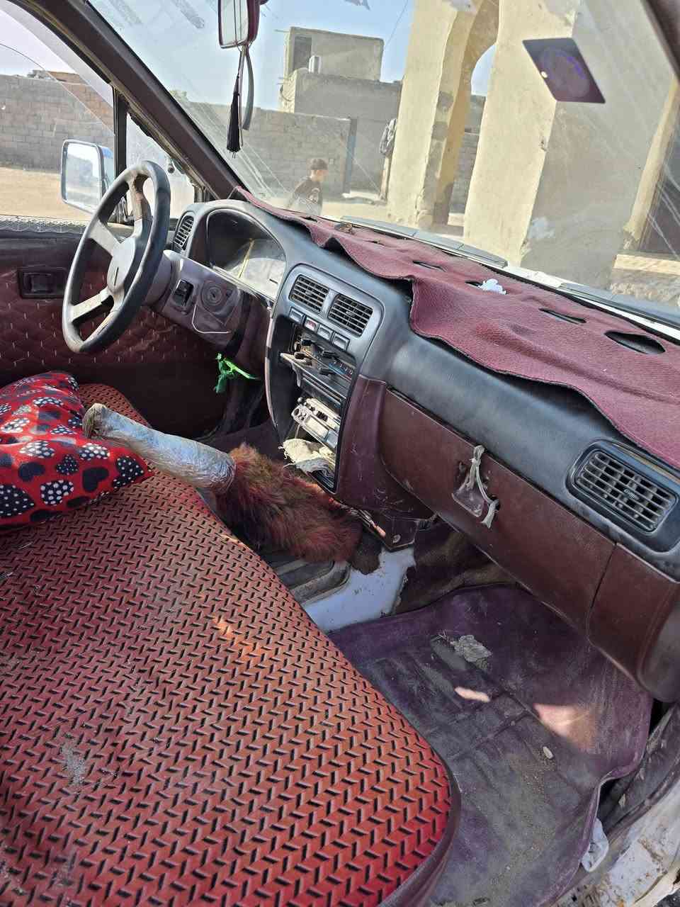 سلام عليكم نيسان للبيع موديل 1995سياره حلوه شاصي قير مكفول سعر 40للستفسار تصل على رقم ***********
