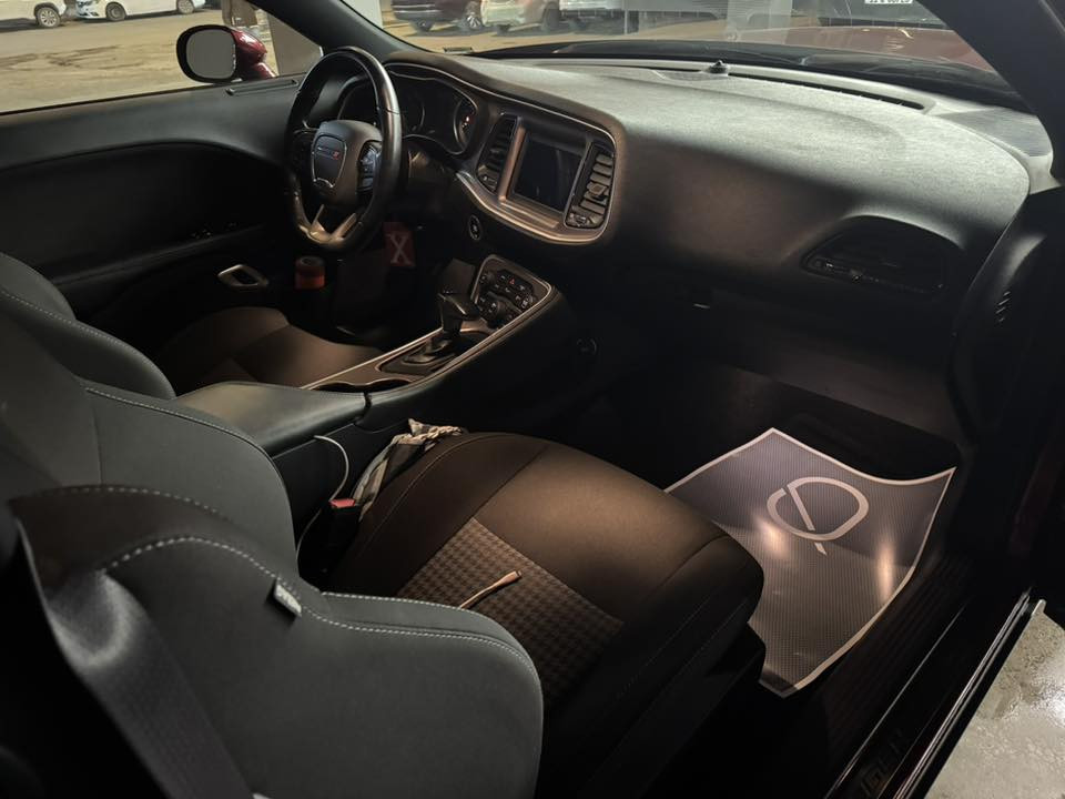 چالنجر وارد أمريكي 🇺🇸
موديل 2022 GT 🏎️

رقم بغداد بأسمي تحويل ثاني يوم 🚨

حادثها موضح بالصور بدون ايرباك 💭

تقريرها من امريكا شغالة run & drive 🔥

بيها چاملغ مبدل و مصبوغ  يعني قطعة وحدة 

البنيد بلادي مصلح درجة اولى اني معمرها على ايدي 

دعامية البلادية مالتها 

مازدات بلادية مالتها LED 💡

السيارة ماشية 

24 mile 

محرك 6/ VVT 3600  موبر فلتر كل تبدلية دهن

Rear wheel drive

مواصفاتها :

بصمة 

تشغيل عن بعد 

بصمة ابواب

كشن السايق كهربائي

شفتات ستيرن جهتين 

ستيرن D

شاشة 

فچوچ (بريمبو) الايطالية من امريكا معدل عليها  🌟 

دبلات SRT الصفره من امريكا معدله 🌟 

حساس خلفي  

كاميرا بلادية 

هيتر مرايات

ارضيات الاصلية مالتها 

سيارة جديدة

رقم الشاصي :

‏2c3cdzjg4nh117962

للبيع فقط 

موقع السيارة بغداد /الكرخ

*********** للتواصل
