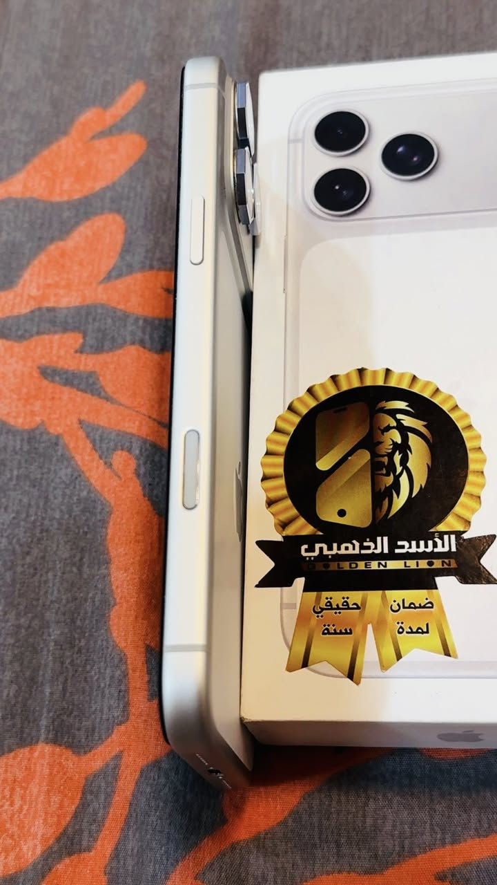 السلام عليكم بيع او مِراوس
17 برو ماكس 256 سلفر ايسيم 

بطاريته 100 نظافته 100 
ملحقاته كامله وياه بكج حمايه 
سعره 1950 الف نهايته من للخير مكاني بغداد *********** واتس
