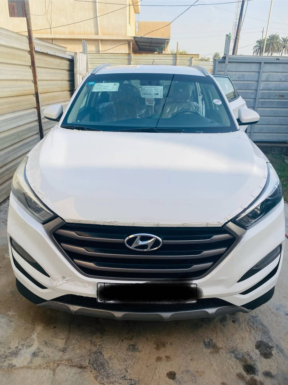 السلام عليكم للبيع توسان ٢٠١٦ وارد محرك 2.0 GDi
سياره نص فول ماشيه ١٠٧ سياره جديد كير مكينه مكفولات السياره بسمي حادثه جاملغ امامي ومعدل ع البارد وبيه هنا صبغ بنيد اثر تكشير وشويه من الجاملغ الخلفي واضحات بالصور  صدر جديد سياره اي نقص مابيه السعر ١٤٨ وبيه مجال للشراي وترهم مراوس حسب القناعه مكاني جسر المثنى مقابل جزيره بغداد السياحيه ***********
