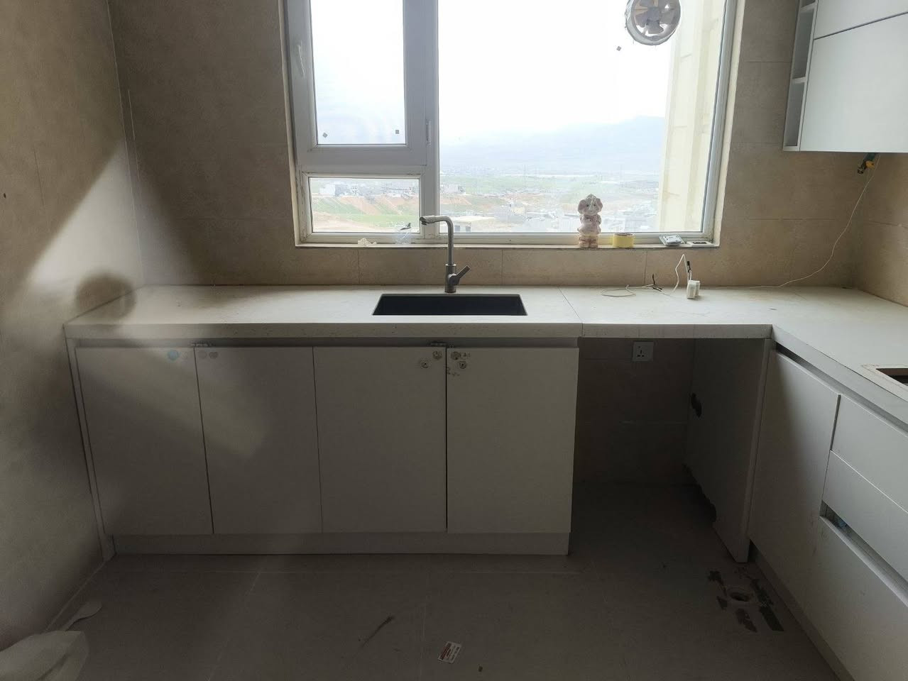 كاونترى ته خته ٨ مه تر  درجه يك توكمه
نرخ : ٤٥٠ هه زار.        شوين سليمانى 
__________ 
كاونتر خشب mdf تركي درجة اولى نظيف جدا ٨ امتار 
سعر :٤٥٠ الف.        مكان السليمانية 
***********
