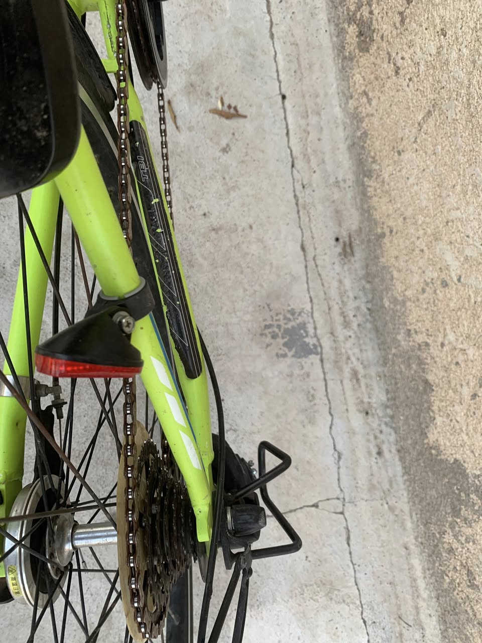 للبيع
بايسكلBRIDGESTONE🤫

حجم 27📌
البايسكل حيل نضيف ✈️
السعر 250وبي مجال🚲


**إذا كنت صاحب هذا الإعلان وتريد حذفه لأي سبب، رجاءا أرسل رسالة إلى الدعم الفني**