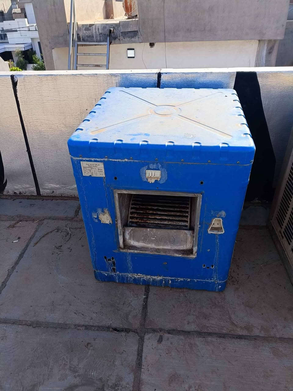مبرده عدد 2 للبيع سعر الوحده 50 الف مو شراي لتخابر  جاهزه من كلشي نقص فقط ماطور حلفات جديد واتر بم جديد اي خلل وعيب ما بيها الشراي يتصل . *********** العنوان كركوك شوراو كركوك, العراق
