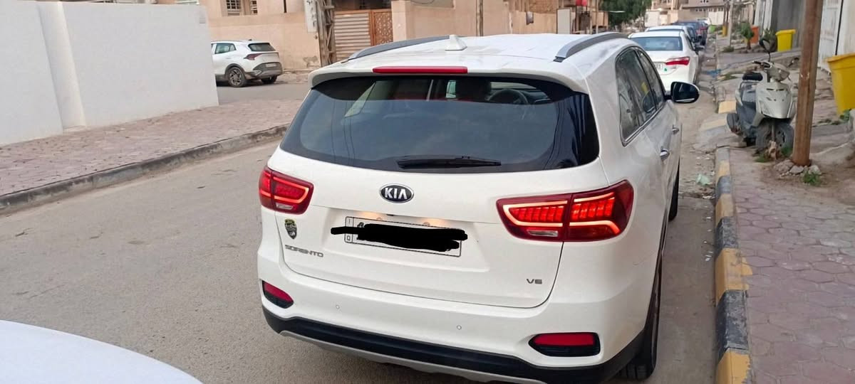 سلام عليكم
البيع سورنتو2020خليجي 

رقم بغداد الجديد بسمي تحويل ثاني يوم بسمي

 مكفولة كفاله عامه  
ماشيه 188
سياره جديده معنه كلامه   

بصمه تشغيل وابواب 

6 سلندر 

  7 راكب 

مكينه3500  

كير 8 نمر    

حساس امامي خلفي اشاره ترحيب 

كشن كهربائي 

كامره دواره

تبريد 3 قطع

كروس تثبيت سرعه 

مري شفط    

اشاير ترحيب فتح (المري عند الاقتراب) 

برادات بلاديه 

شاشه كبيرة 

بيه نظام   

فول تحكم استرن 

اربع انظمه قياده  

كشافات ضباب 

علامه سورنتو مضيئه بالدواسه 

فول مواصفات عدالبرامه  جاهزه 

الف مذب عليها سياره 

السيارة مكفوله سونار موجود 

السعر270وبيها مجال  

مكان واسط الكوت مركز المدينه
***********
