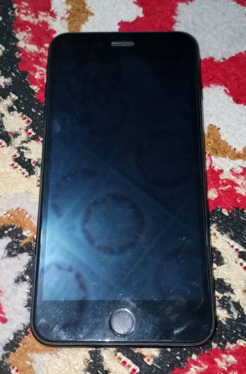 ً
iPhon 7 plus  
الموبايل كفاله من كلشي غير داخل صيانه كلشي ما مبدل بي بطاريه ٧٨ مامبدله شحنه يخبل كارتونه وياه 

السعر : 150 او مراوس بX 
كربلاء حي العامل
***********
