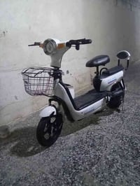 دراجة شحن للبيع حجم صغير دراجة جديدة ونضيفة السعر 200 بيها مجال حق الج...