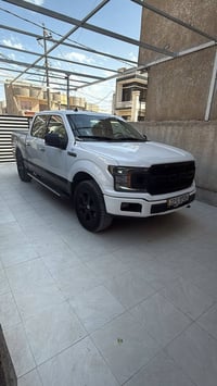 فورد للبيع F150 فئهXLt باب طويل بدي قصير محرك :8 سلندر (5000)  دخول ذك...