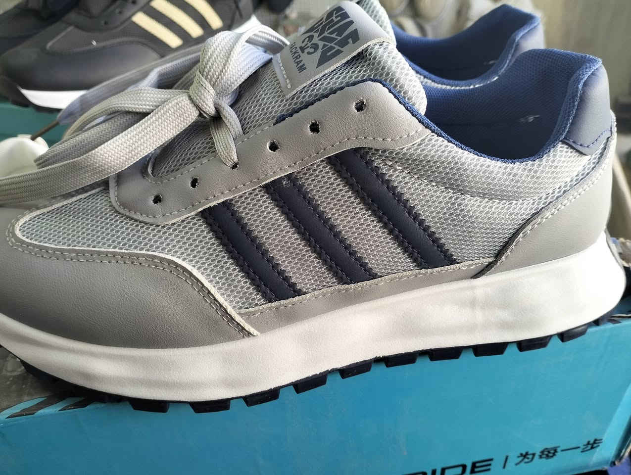 باله جديده في حي التحرير مقابل جامع ال البيت بل فرع السعر 10 آلاف أي استفسار عل وات ساب أو مازنجر ***********
